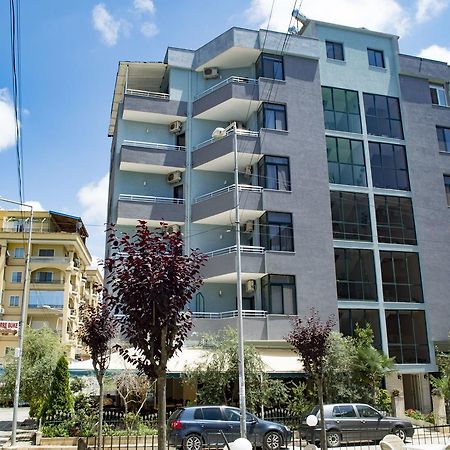 Hotel Riviera Durrës Kültér fotó