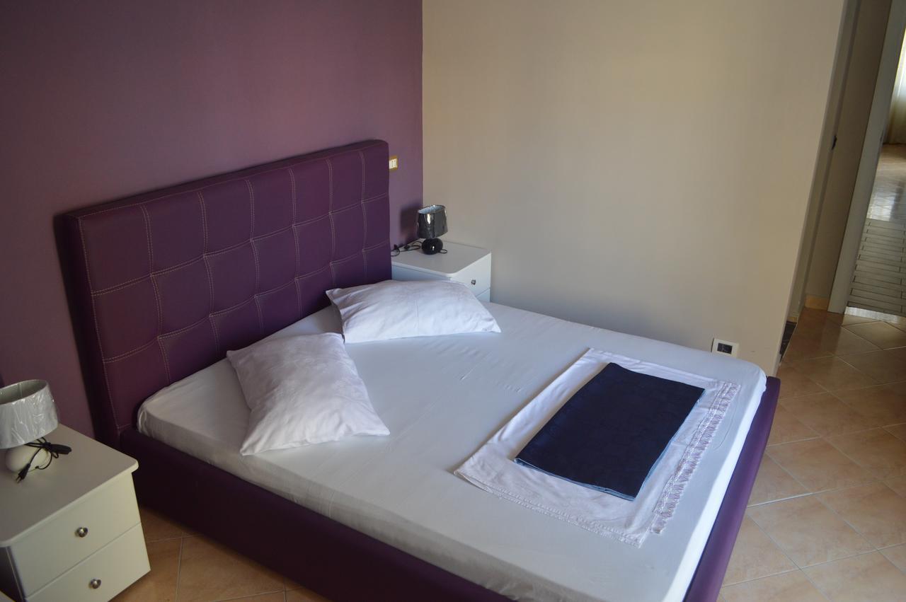 Hotel Riviera Durrës Kültér fotó