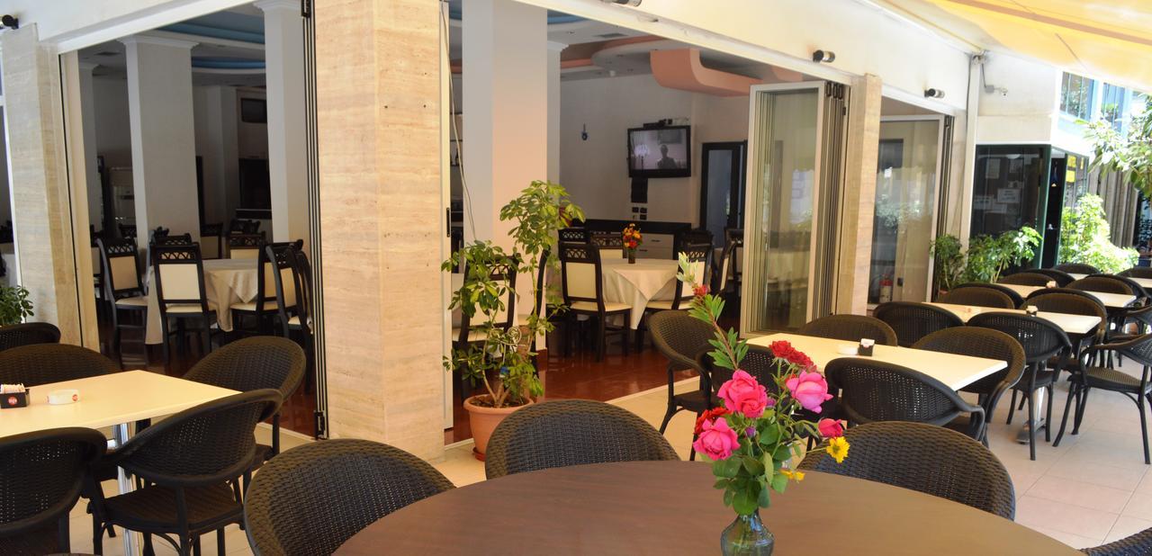 Hotel Riviera Durrës Kültér fotó