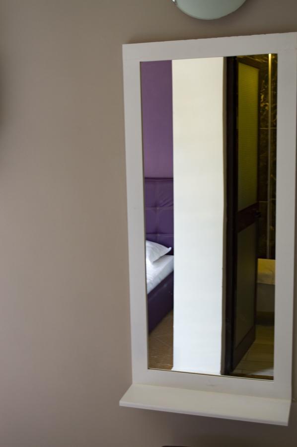 Hotel Riviera Durrës Kültér fotó