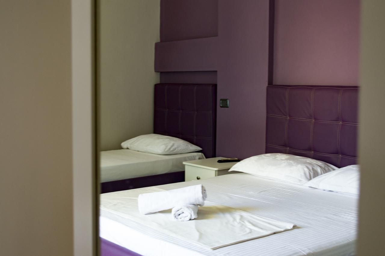 Hotel Riviera Durrës Kültér fotó