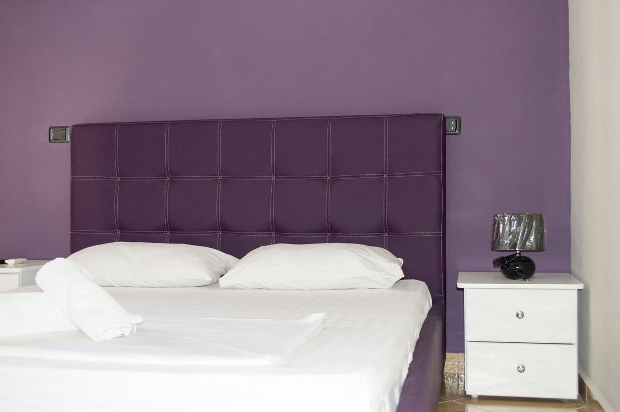 Hotel Riviera Durrës Kültér fotó