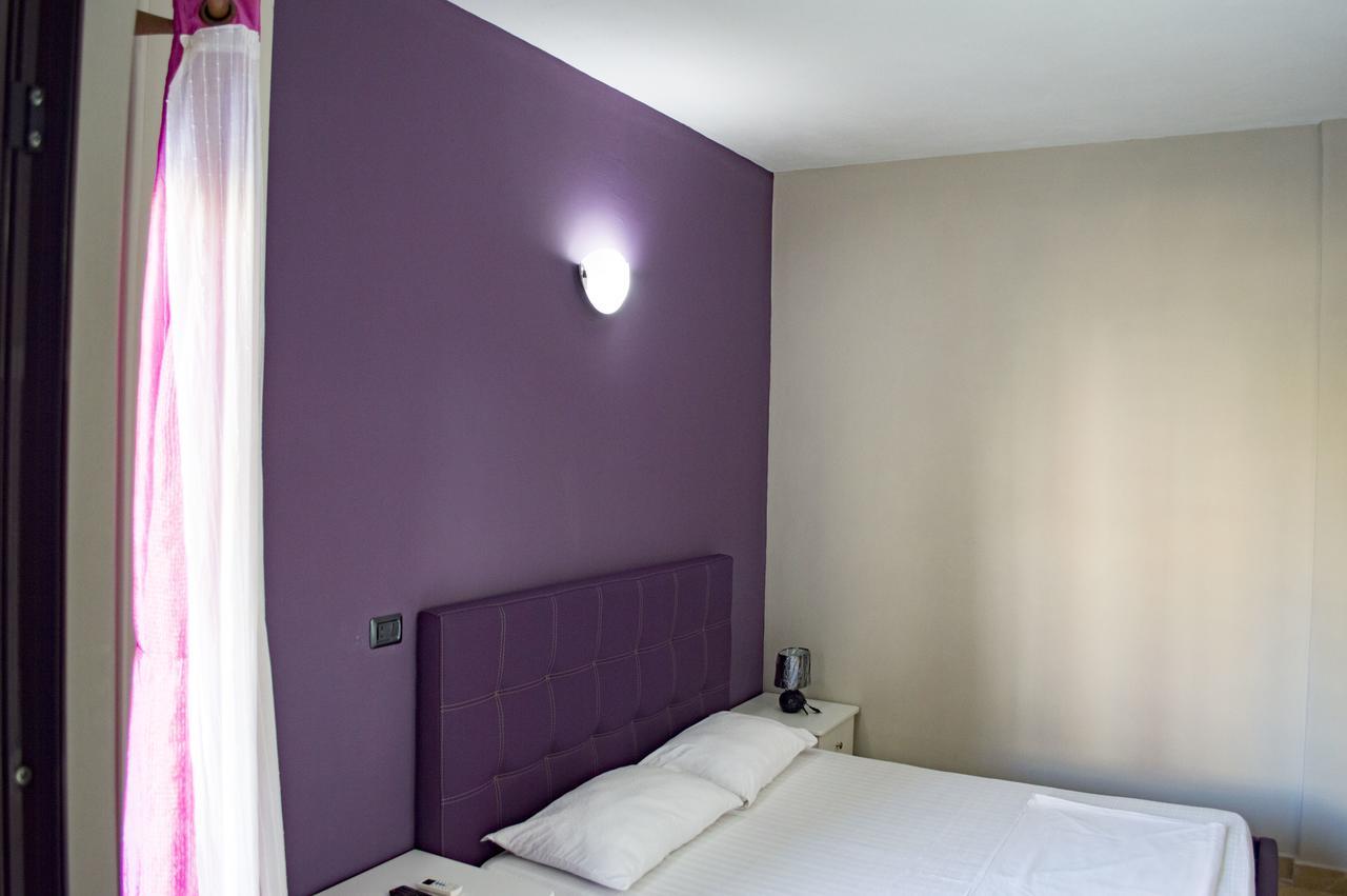 Hotel Riviera Durrës Kültér fotó